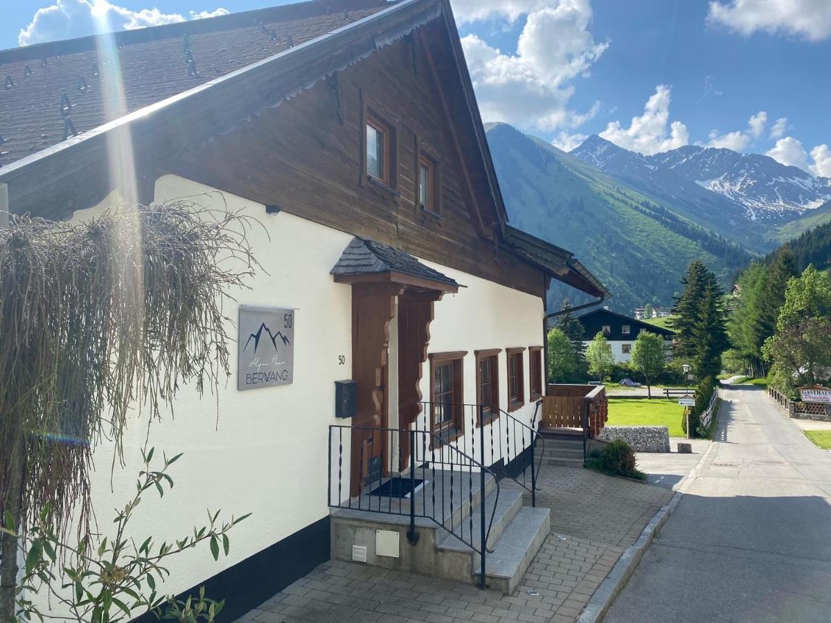 Alpin Haus Berwang Apartment Exterior foto
